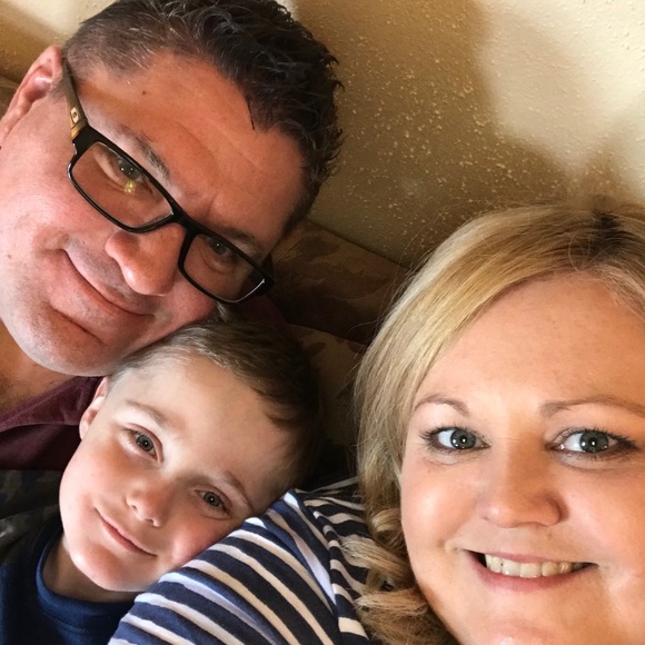 Meet your Posher, Jenny - Picture 3 of 5